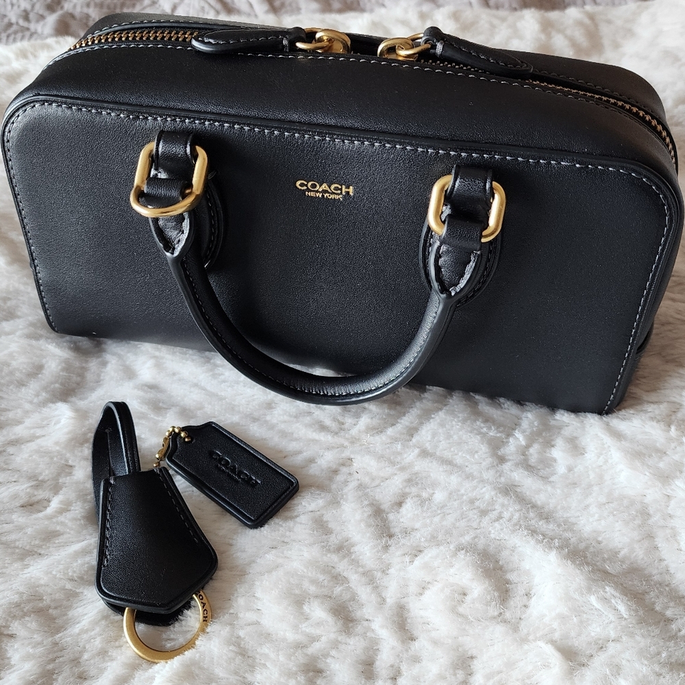 Coach Bowery Satchel 22 In Black